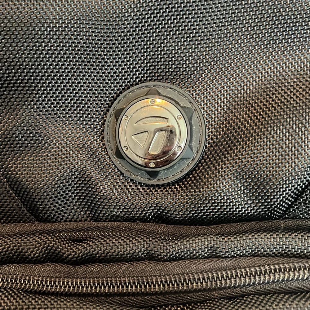 TaylorMade backpack - Picture 2 of 12